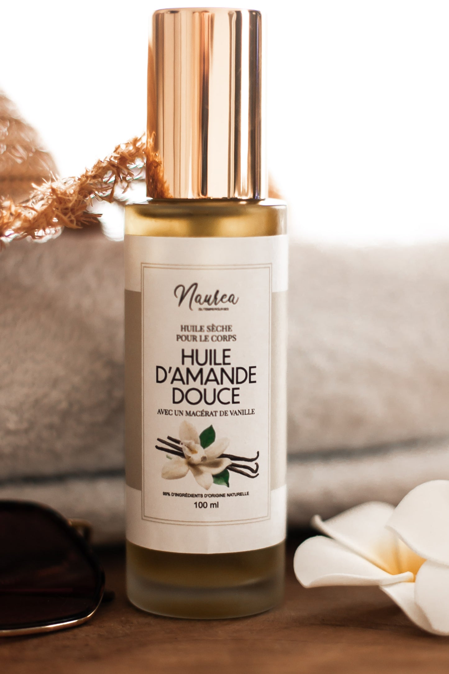 Huile sèche avec un macérât de vanille